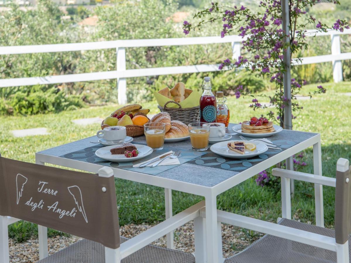 Agriturismo Terre Degli Angeli Пьетра-Лигуре Экстерьер фото