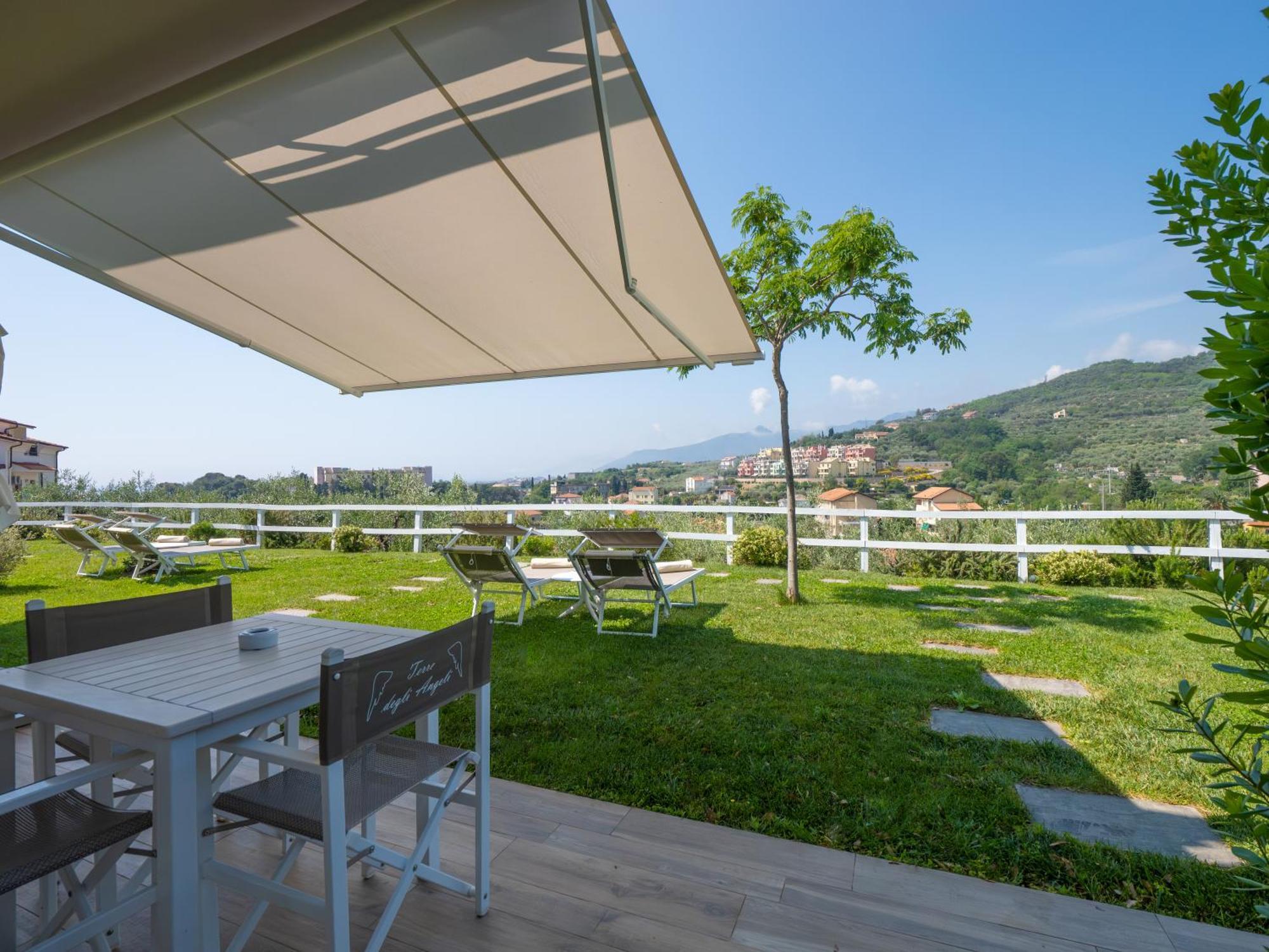 Agriturismo Terre Degli Angeli Пьетра-Лигуре Экстерьер фото